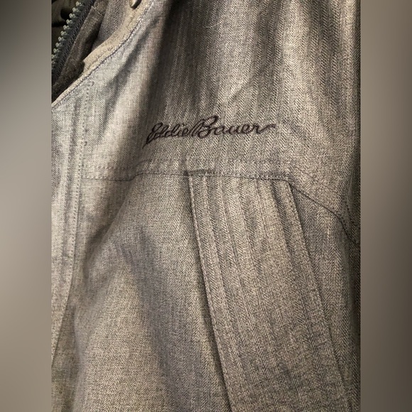 Eddie Bauer Men's Superior Down Parka, grey size large (L) - Picture 3 of 16